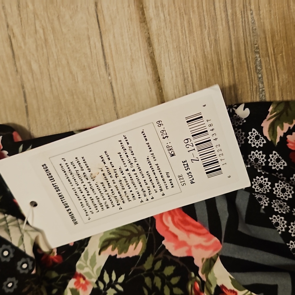 NWT!! Leggings Park women's Leggings plus size - Picture 2 of 4